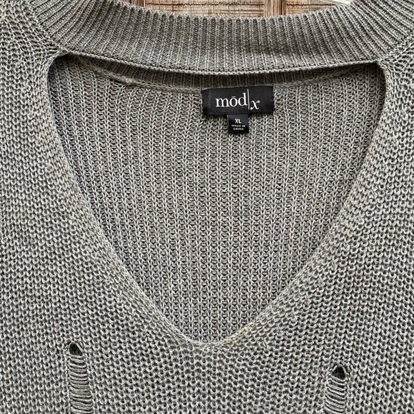 Modx knitted long sleeve distressed sweater dress - Picture 15 of 16